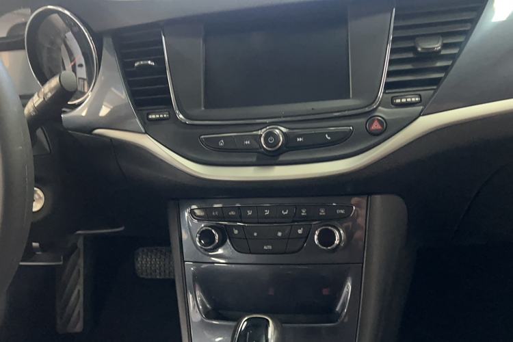 Used Buick Verano 2016 Hatchback 15S Automatic Leading Model
