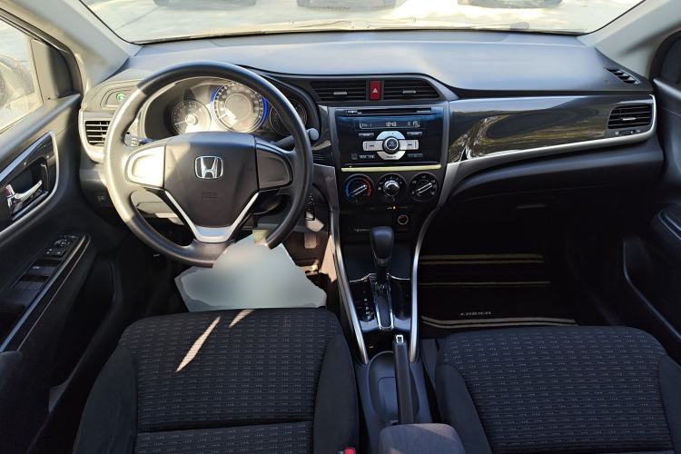 Used Honda Crider 2015 1.8L automatic comfort version
