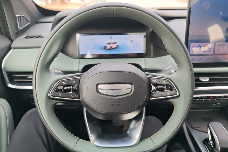 Used Geely Auto Haoyue L 2024 2.0T DCT Flagship Version