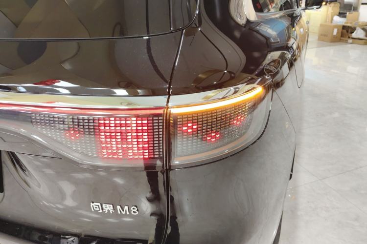 Used Hima AITO M8 2025 Extended-Range Ultra Version 53.4 kWh 6-Seater Edition
