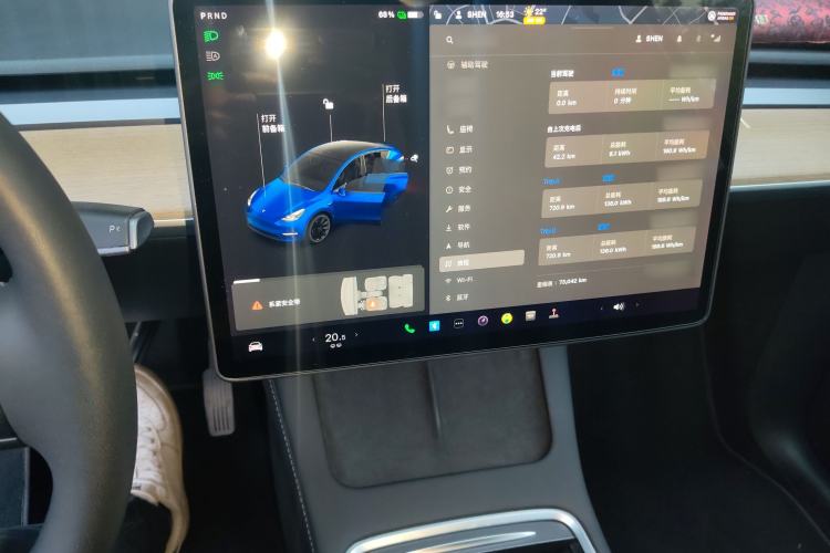 Used Tesla Model Y 2021 Long-Range All-Wheel-Drive Version
