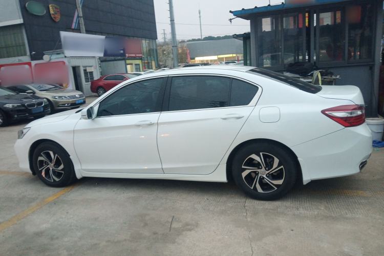 Used Honda Accord 2016 2.0L Luxury Edition