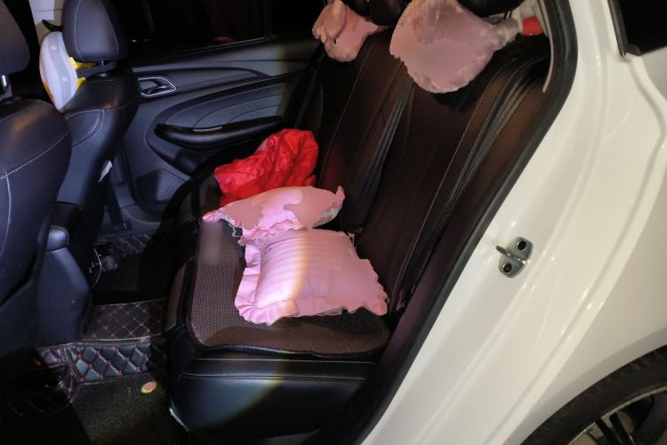 Used Roewe i5 2019 20T Automatic Intelligent Connectivity Super-Power Supreme Edition