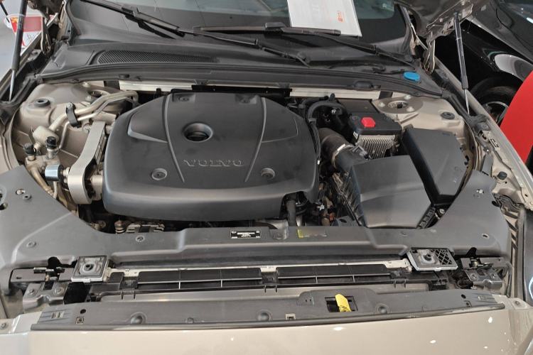 Used Volvo S60 2020 T4 Zhiyi Luxury Edition
