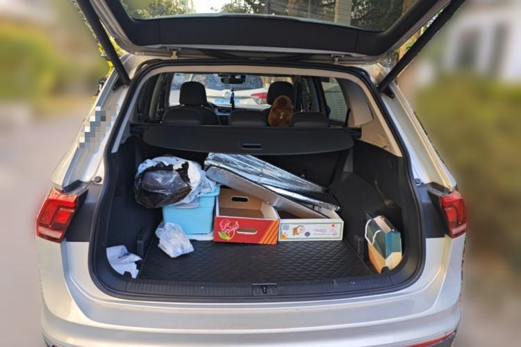 Used Volkswagen Tiguan L 2020 330TSI Automatic Two-Wheel Drive Smart Luxury Edition China VI Standard
