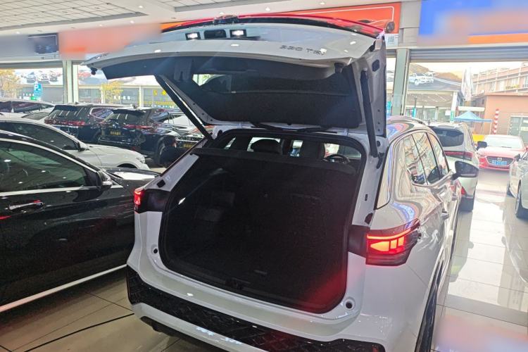 Used Volkswagen Tayron 2025 Tharu L 330TSI Two-Wheel Drive Elite City Package