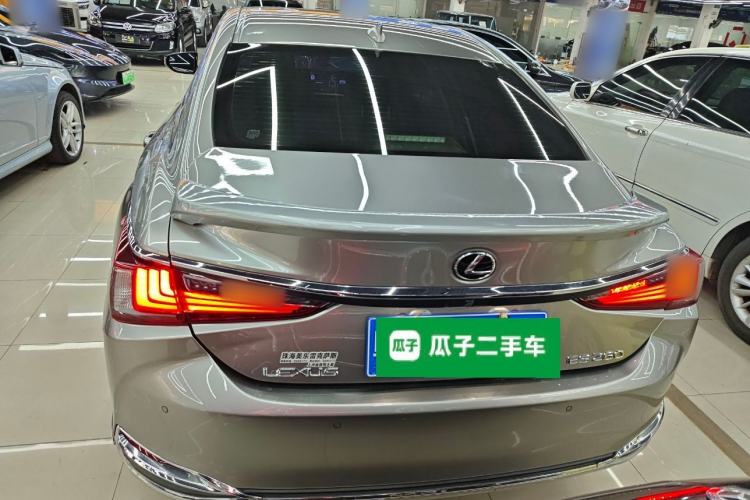 Used Lexus ES 2018 200 Excellence Edition China V Standard

