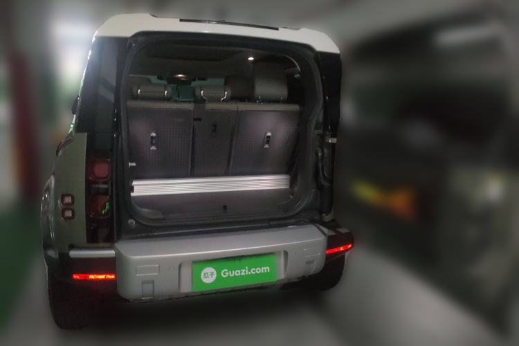 Used Land Rover Defender 2021 90 P400 Classic Reproduction Edition
