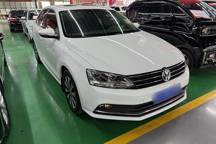 Used Volkswagen Sagitar 2018 180TSI DSG Prestige Edition
