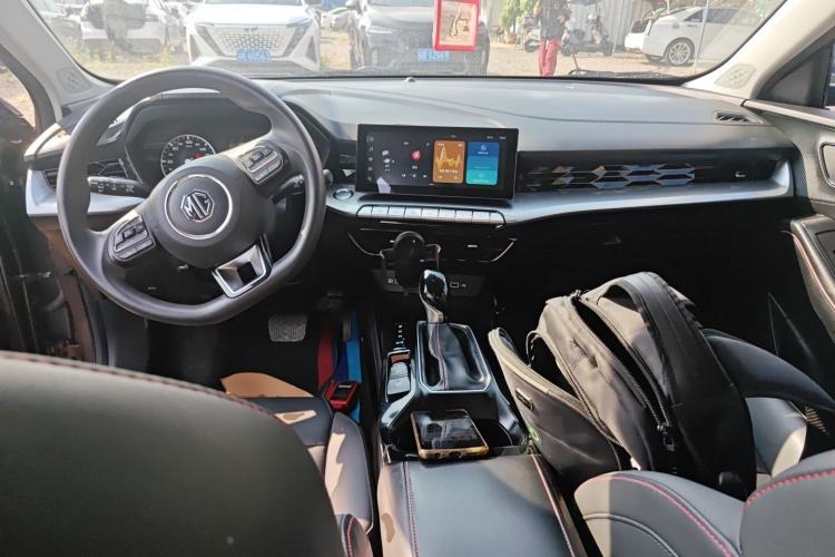 Used MG 5 2022 180 DVVT CVT Youth Luxury Edition
