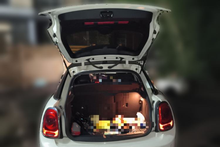 Used  MINI 2016 1.5T COOPER Pioneer Edition Five-Door Model