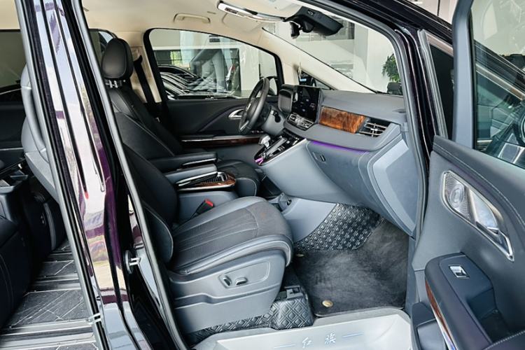 Used Hongqi HQ9 PHEV 2024 2.0T Four-Wheel Drive Luxury Edition
