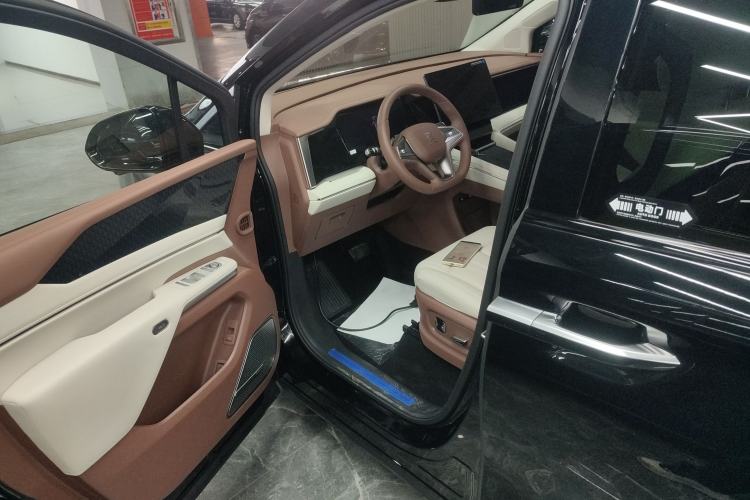 Used BYD Xia 2025 DM-i 1.5T 180km Excellence Model
