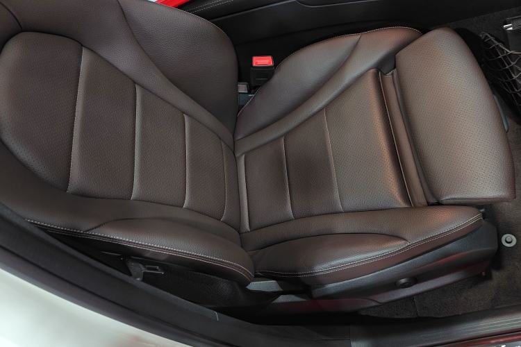 Used Mercedes-Benz GLC 2019 Facelift GLC 260 L 4MATIC Luxury Model
