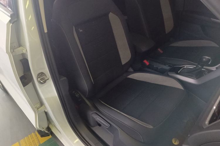 Used Volkswagen T-ROC 2022 280TSI DSG Two-Wheel Drive Elite PLUS
