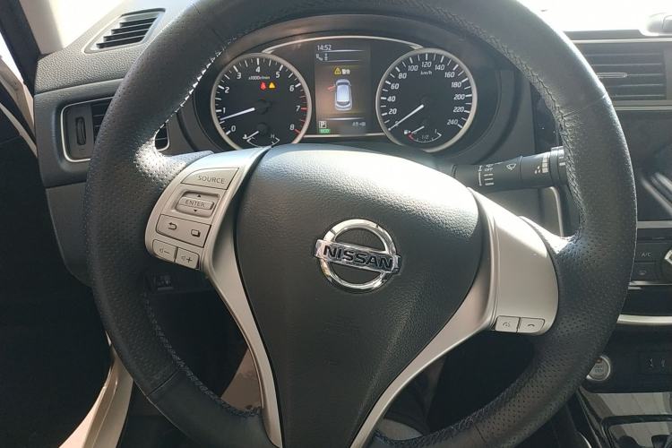 Used Nissan Tiida 2019 1.6L CVT Smart Drive Version China VI Standard