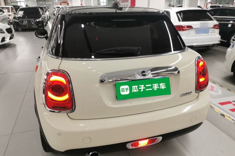 Used  MINI 2015 1.5T COOPER Excitement Five-Door Edition
