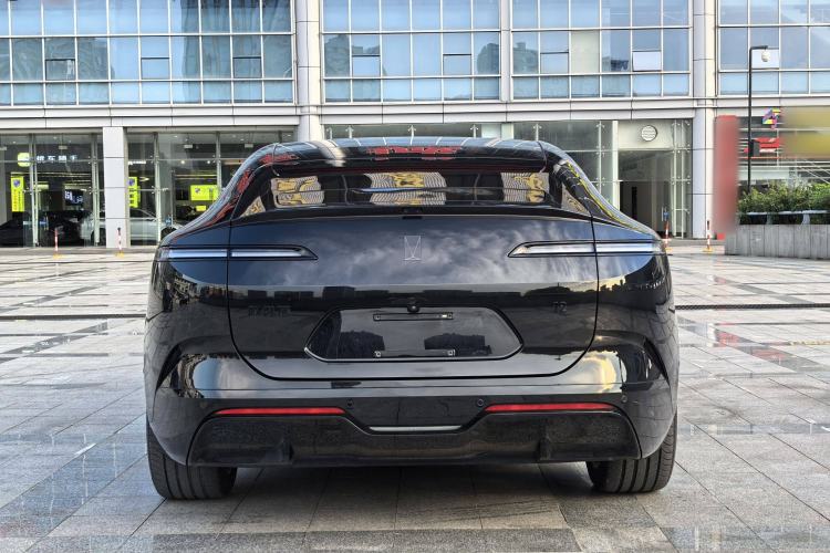 Used  12 2025 Max Extended-Range Edition
