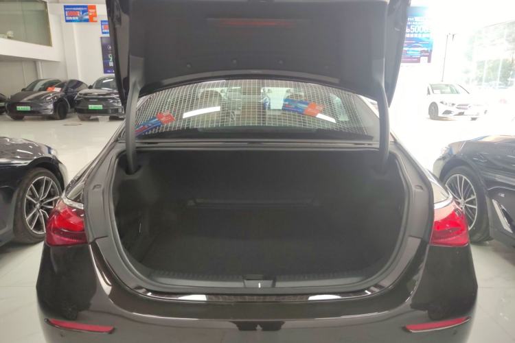 Used Mercedes-Benz E-Class 2025-Year Facelift E 260 L