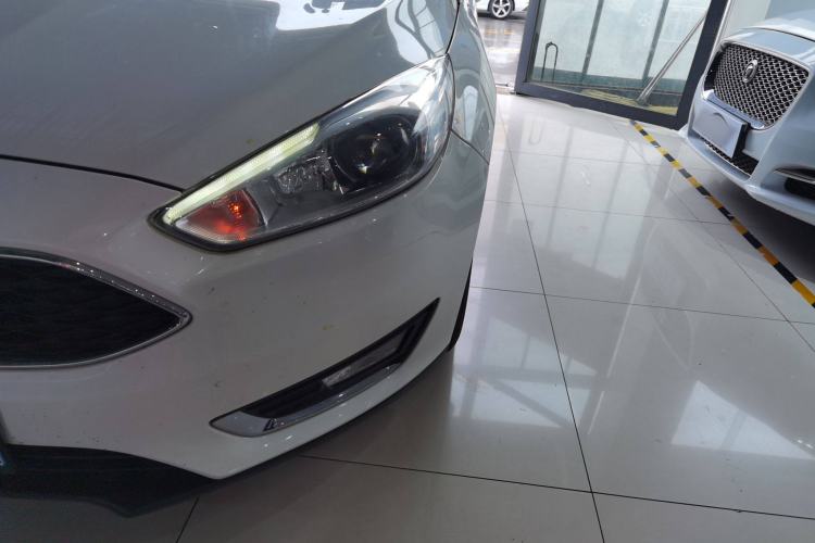 Used Ford Focus 2018 Hatchback Classic EcoBoost 180 Automatic Elite Model
