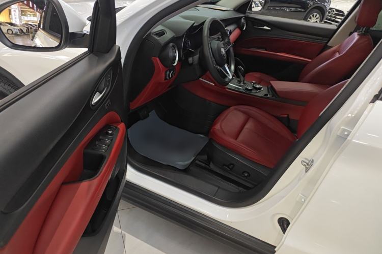 Used Alfa Romeo Stelvio 2017 2.0T 200HP Elite Edition
