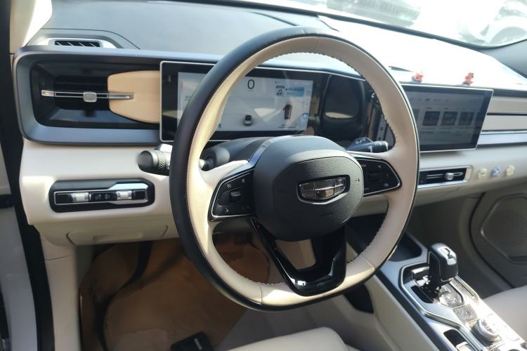 Used Geely Auto icon 2023 1.5TD Chocolate Smoothie Edition
