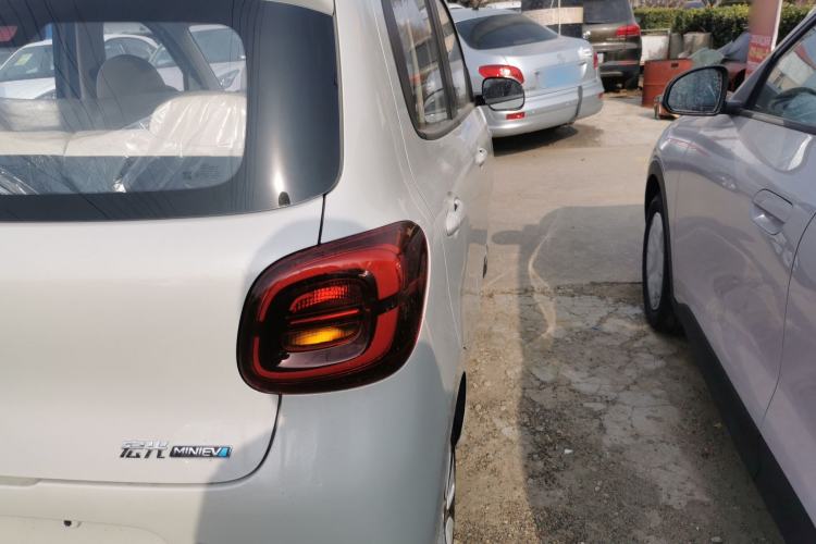 Used Wuling Hongguang MINIEV 2025 Four-Door Version Advanced Edition
