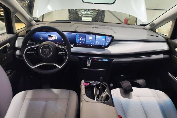 Used Buick GL8 2025 Lu Zun Deluxe Edition
