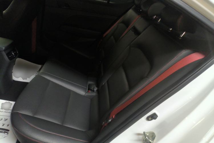 Used Hyundai Elantra 2019 1.4T Dual-Clutch Xuan Dong · Dynamic Model
