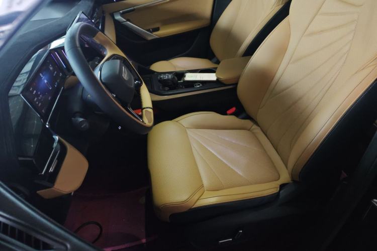 Used Geely Auto FX11 2023 1.5TD DCT Prestige Edition
