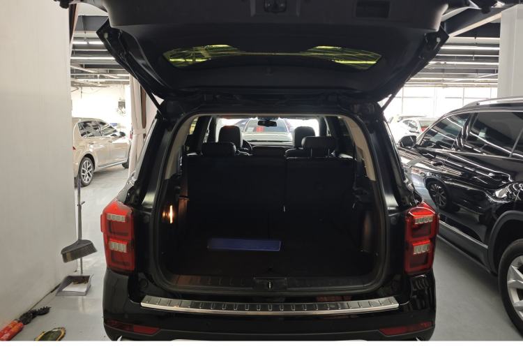 Used GAC Trumpchi GS8 2017 320T Two-Wheel Drive Luxury Smart Connectivity Version (7 Seats)
