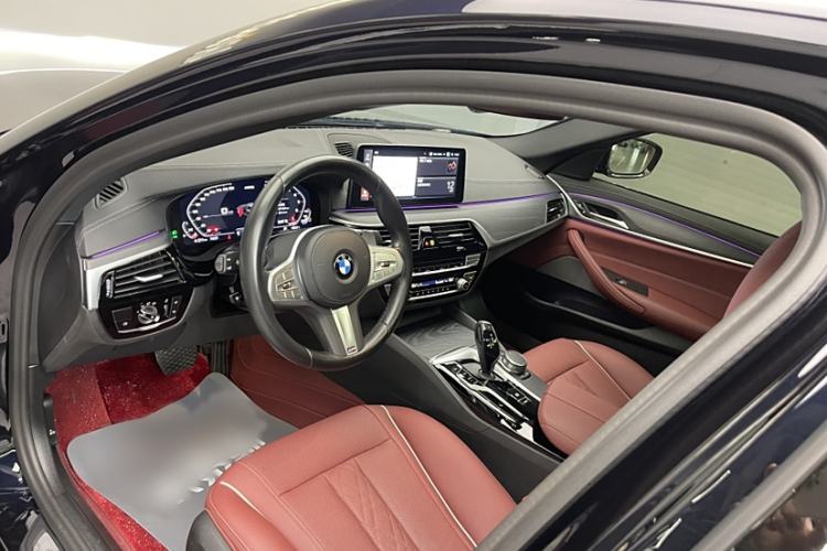 Used BMW 5 Series 2022 Second Facelift 530Li Leading Edition M Sport Package
