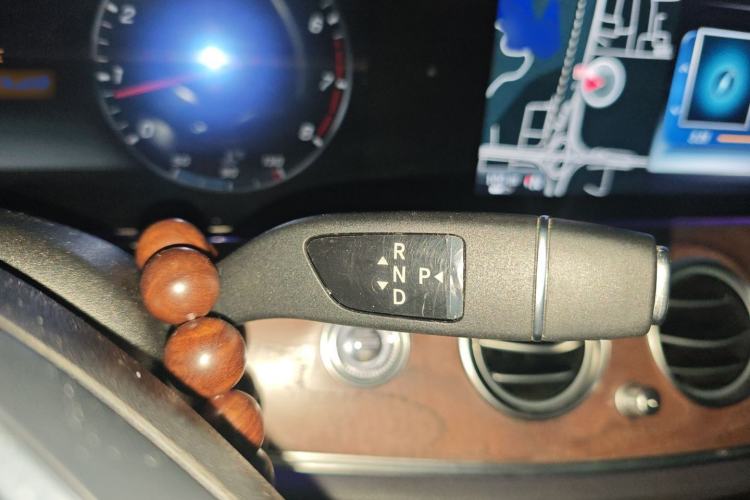 Used Mercedes-Benz E-Class 2016 E 300 L Stylish Model
