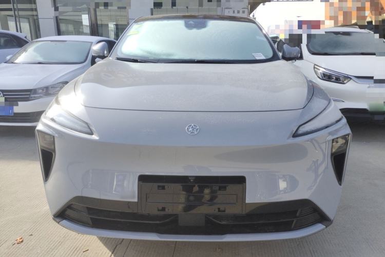 Used Venucia V DD-i 2025 Orca 150km Joyful Journey Edition
