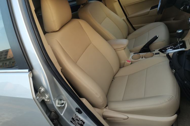 Used Toyota Corolla 2014 1.6L CVT GL-i
