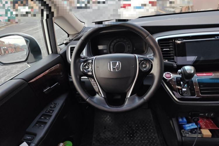 Used Honda Odyssey 2015 Updated Version 2.4L Smart Edition

