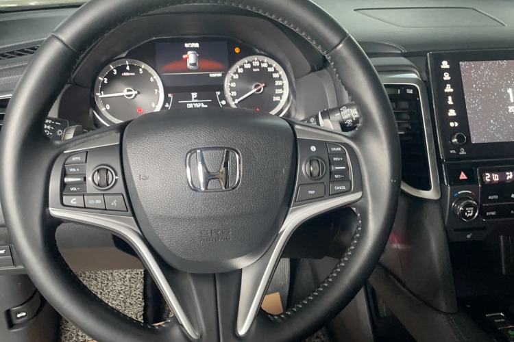 Used Honda UR-V 2017 370TURBO 2WD Prestige Edition China V
