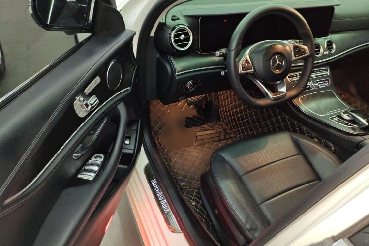 Used Mercedes-Benz E-Class 2018 E 300 L Sporty and Stylish Model
