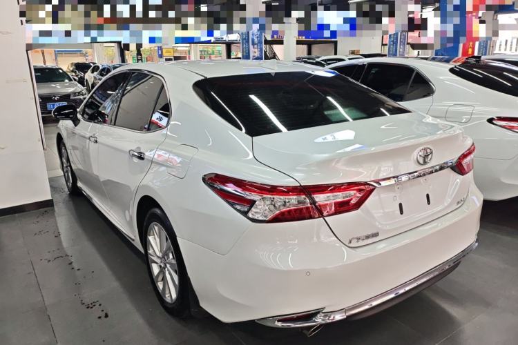 Used Toyota Camry 2023 2.0G Luxury Edition