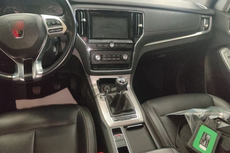 Used Roewe RX5 2016 20T Two-Wheel Drive Manual Flagship Edition
