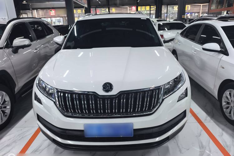 Used Skoda Kodiaq 2018 Facelifted TSI330 5-Seater Two-Wheel-Drive Comfort Edition
