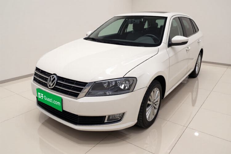 Used Volkswagen Gran Lavida 2013 1.6L Manual Comfort Model
