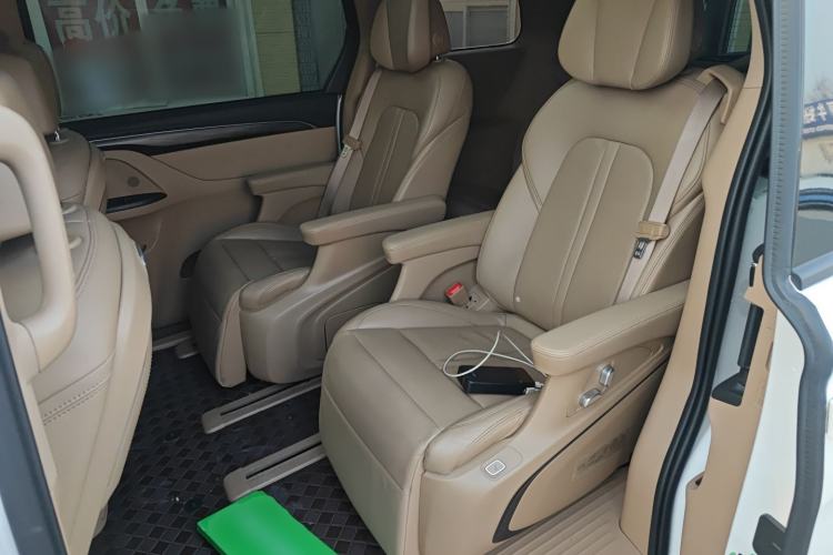 Used Buick GL8 2021 ES Landtrek 653T Luxury Model
