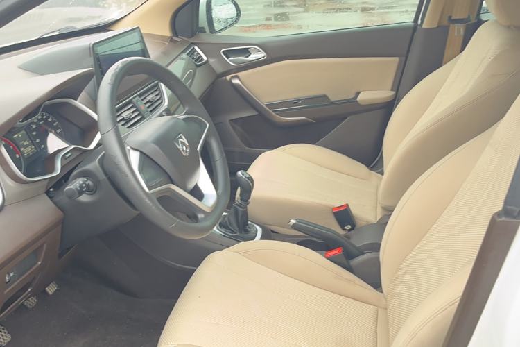 Used Baojun 310W 2017 1.5L Manual Comfort Model China V Standard