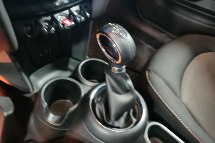 Used  MINI 2016 1.2T ONE Pioneer Edition
