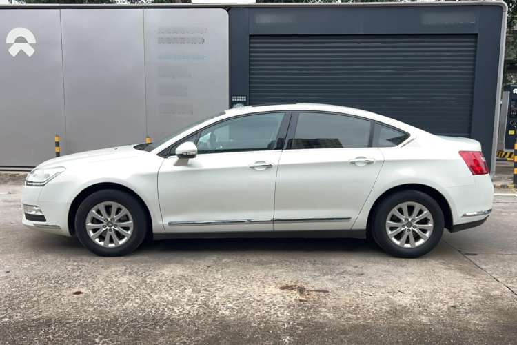 Used Citroen C5 2013 2.0L Automatic Luxury Model
