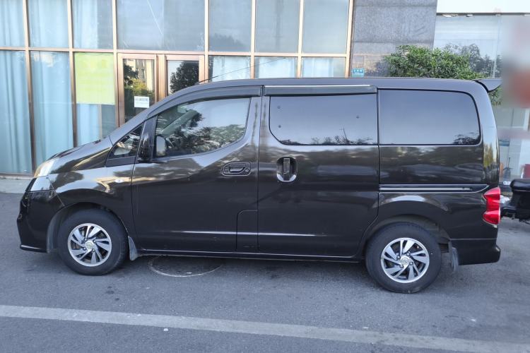 Used Nissan NV200 2018 1.6L CVT Luxury Model
