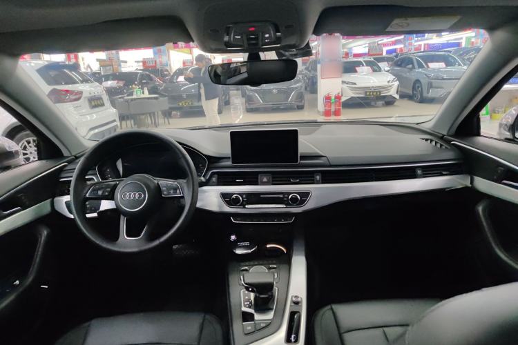 Used Audi A4L 2019 40 TFSI Fashion Version China V
