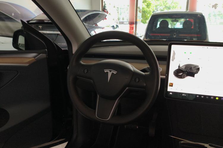 Used Tesla Model Y 2022 Rear-Wheel-Drive Version