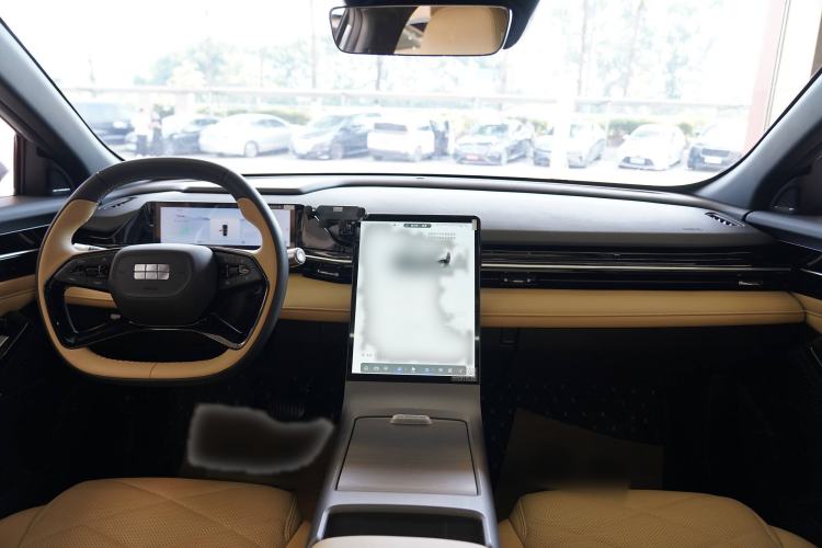 Used  L6 2024 125km PLUS Dragon Edition
